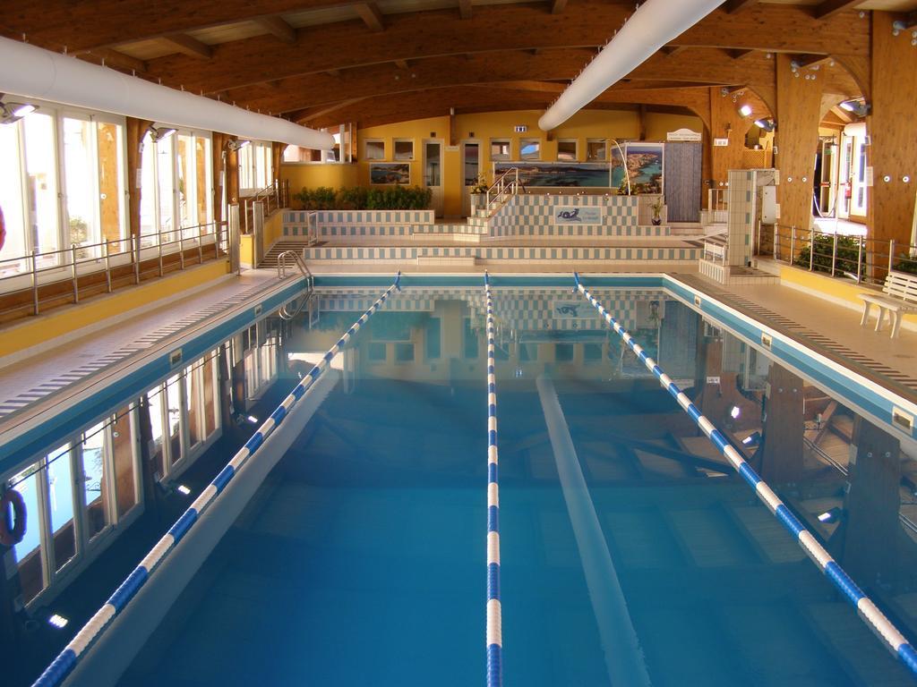 Le Nereidi Hotel & Residence Con Piscina-Tennis-Fitness-Parcheggio Coperto-Sala Conferenze La Maddalena  Zewnętrze zdjęcie