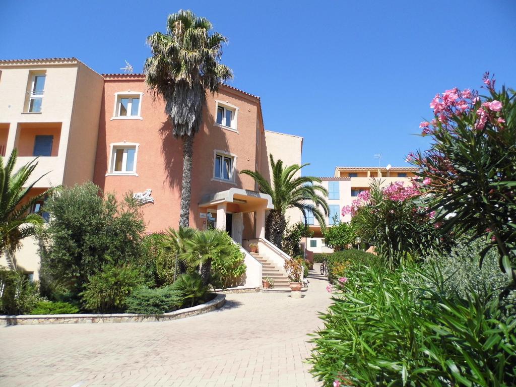 Le Nereidi Hotel & Residence Con Piscina-Tennis-Fitness-Parcheggio Coperto-Sala Conferenze La Maddalena  Zewnętrze zdjęcie