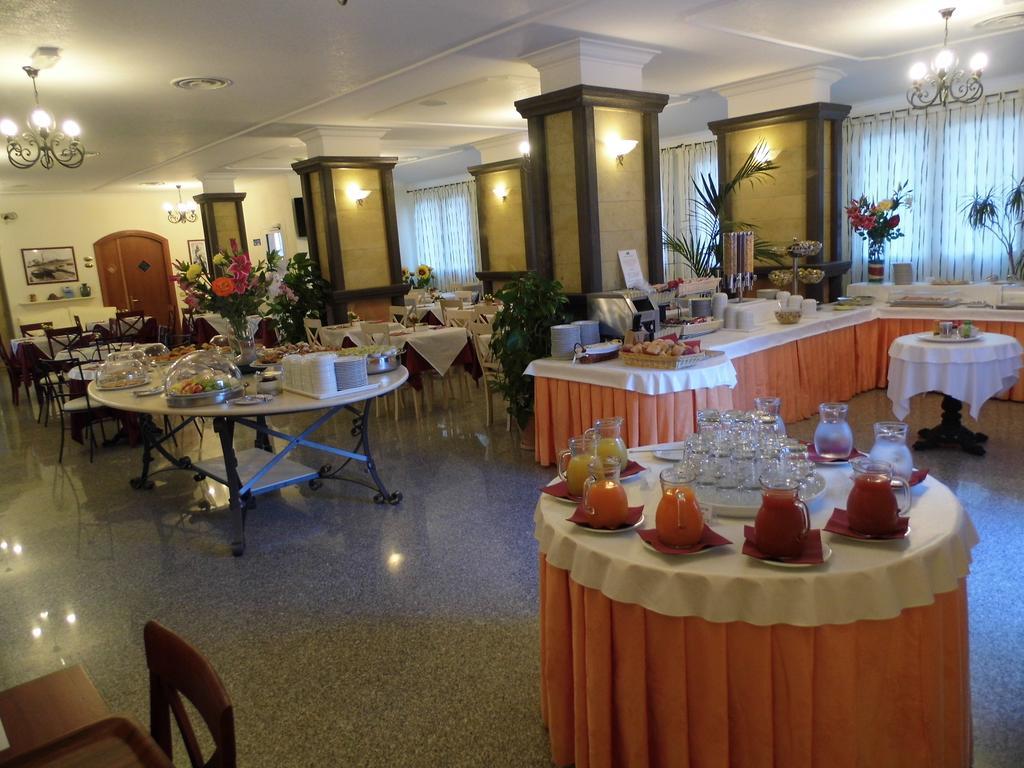 Le Nereidi Hotel & Residence Con Piscina-Tennis-Fitness-Parcheggio Coperto-Sala Conferenze La Maddalena  Zewnętrze zdjęcie