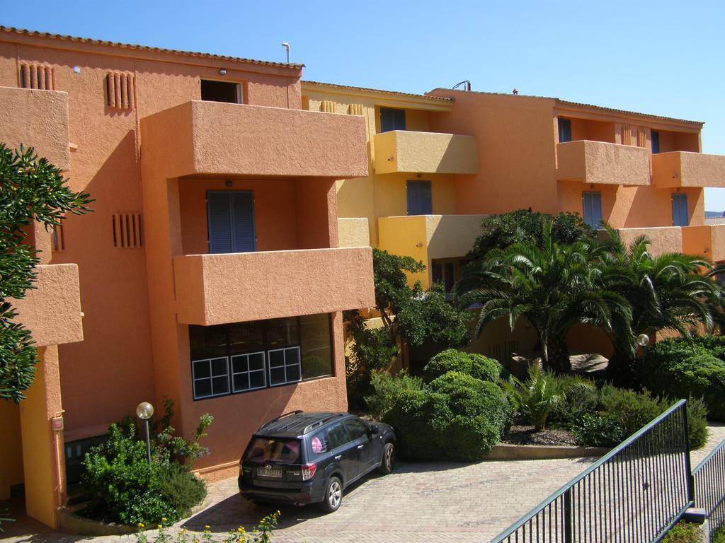 Le Nereidi Hotel & Residence Con Piscina-Tennis-Fitness-Parcheggio Coperto-Sala Conferenze La Maddalena  Zewnętrze zdjęcie