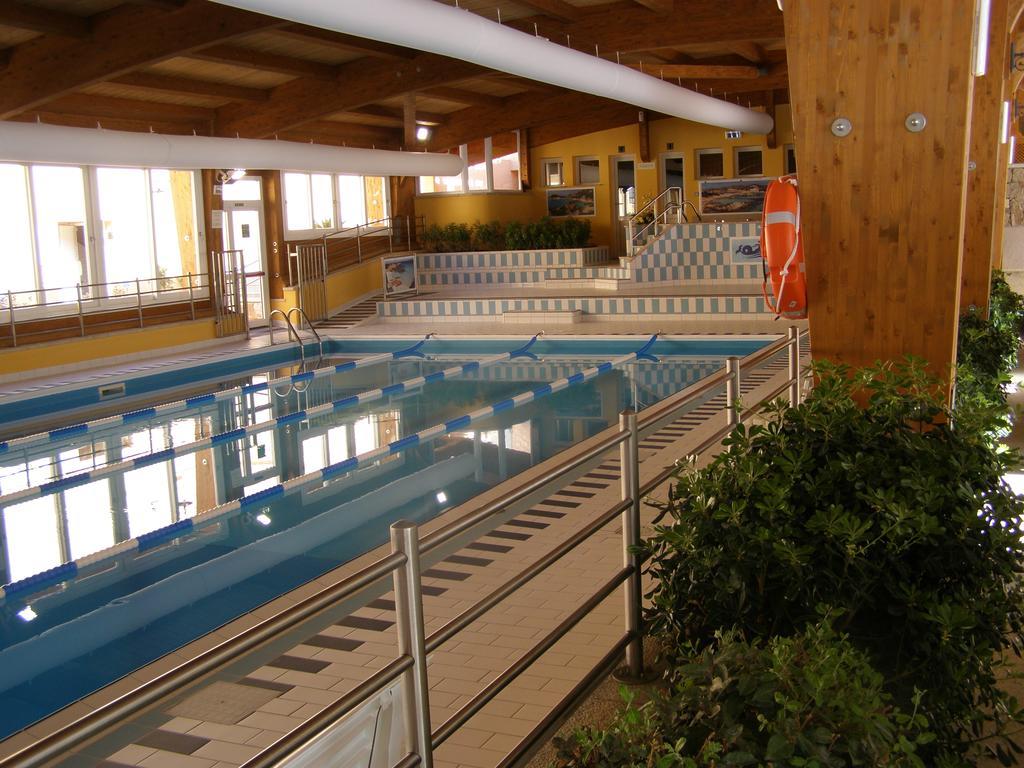 Le Nereidi Hotel & Residence Con Piscina-Tennis-Fitness-Parcheggio Coperto-Sala Conferenze La Maddalena  Zewnętrze zdjęcie