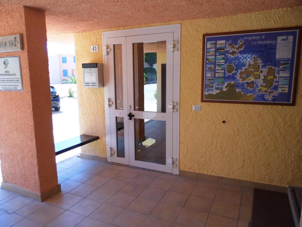 Le Nereidi Hotel & Residence Con Piscina-Tennis-Fitness-Parcheggio Coperto-Sala Conferenze La Maddalena  Zewnętrze zdjęcie